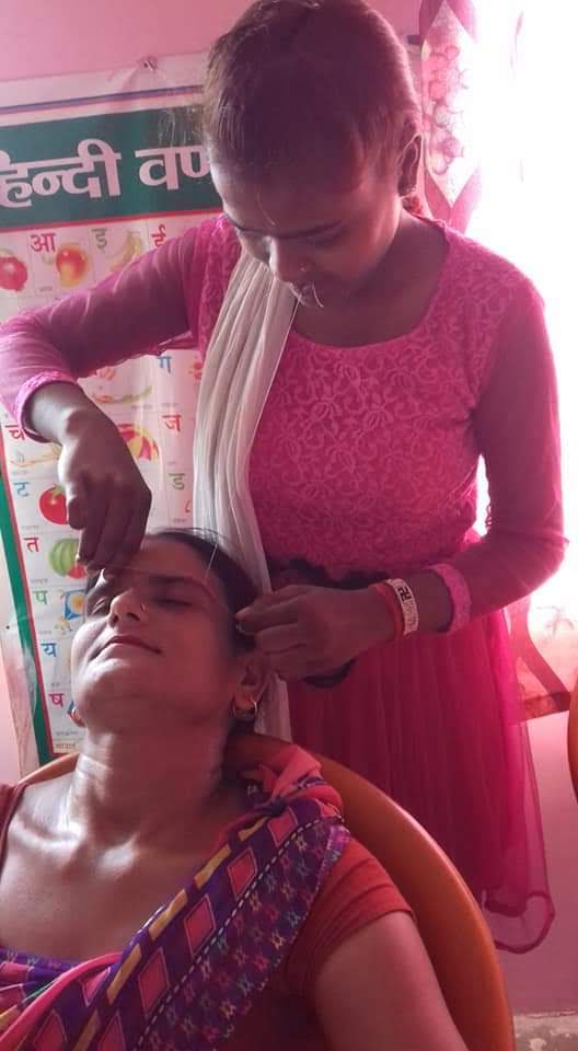 Beauty Parlor Courses (Apna Hunar Training Centre)